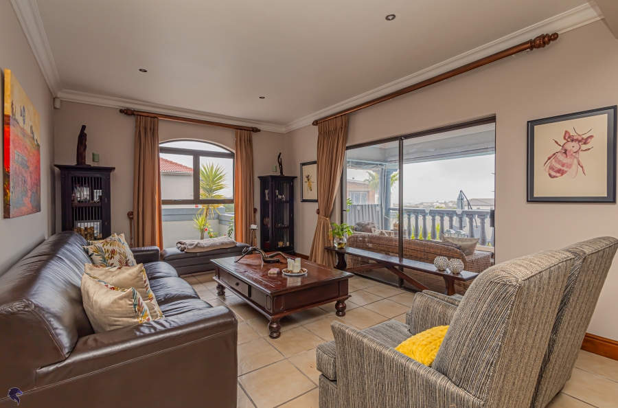 4 Bedroom Property for Sale in Myburgh Park Western Cape